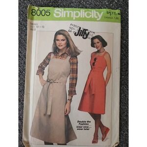 Simplicity Sewing Pattern #8005  Misses Jiffy Back-Wrap Dress or Jumper - Small